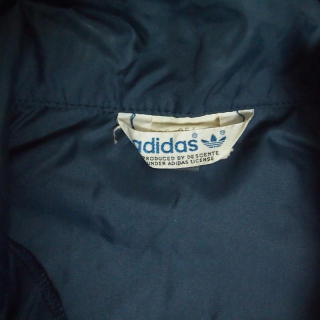 古着 メンズl Adidas アディダス デサント製 ナイロン ウインドブレーカージャケット フルジップ カジュアル ネイビー Ads 256の通販はau Pay マーケット リサイクルスポーツ