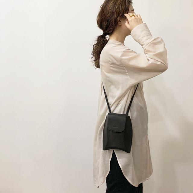 mnoi（ムノイ） / Ar bag　-black-  ショルダーバッグ -ブラック