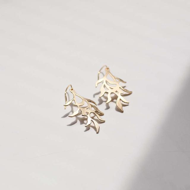 mnoi（ムノイ） / brass earrrings ピアス / イヤリング - weeping 母の日