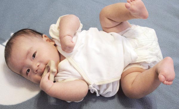 メール便 はがため おしゃぶり おむすびころりん 日本製 木のおもちゃ 出産祝いにお薦め 赤ちゃん おもちゃ がらがら ラトル 男の子の通販はau Pay マーケット 木のおもちゃ製作所 銀河工房