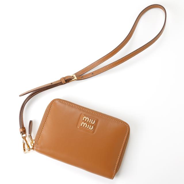 MIUMIU ミュウミュウ 財布 5ML055 パスポートホルダ ネックウォレット