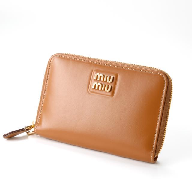 MIUMIU ミュウミュウ 財布 5ML055 パスポートホルダ ネックウォレット