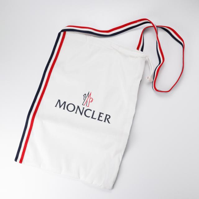 MONCLER モンクレール4C00060 ロゴフラットサンダル 新品ギフト