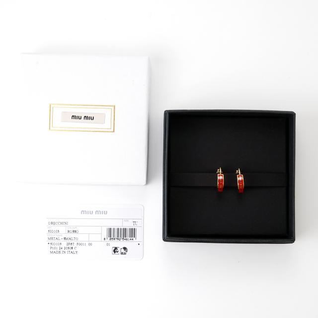 【国内発送】MIUMIU 5IO103 ロゴ エナメル ピアス ギフト包装可 送料無料】 MIUMIU ミュウミュウ 5IO103 ロゴ エナメル ピアス