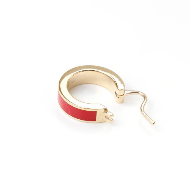 【国内発送】MIUMIU 5IO103 ロゴ エナメル ピアス ギフト包装可 送料無料】 MIUMIU ミュウミュウ 5IO103 ロゴ エナメル ピアス