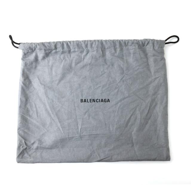 BALENCIAGA バレンシアガ 679267 エブリデイカメラバッグ Medium 新品 ギフト プレゼンギフト 贈り物 無料 ラッピング 包装 BALENCIAGA バレンシアガ 679267 エブリデイカメラバッグ Medium 新品