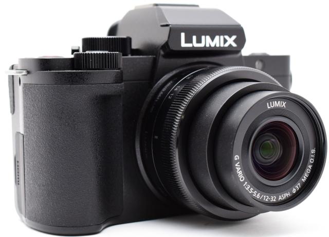 パナソニック ミラーレス Panasonic LUMIX DC-G100V 標準ズームレンズキット 中古 トライポッドグリップ＆新品SDカード付き 届いてすぐに使える 美品の通販は