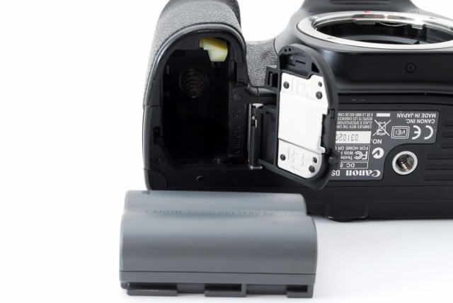 Canon EOS 30D・ボディ　おまけ充電器付