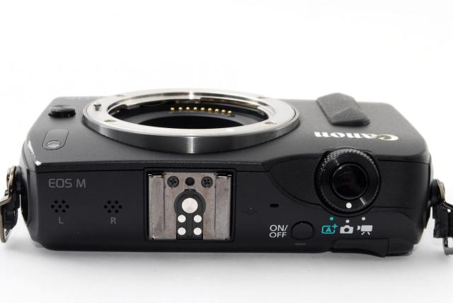 キヤノン ミラーレス CANON EOS M ブラック レンズキット 中古 新品SD