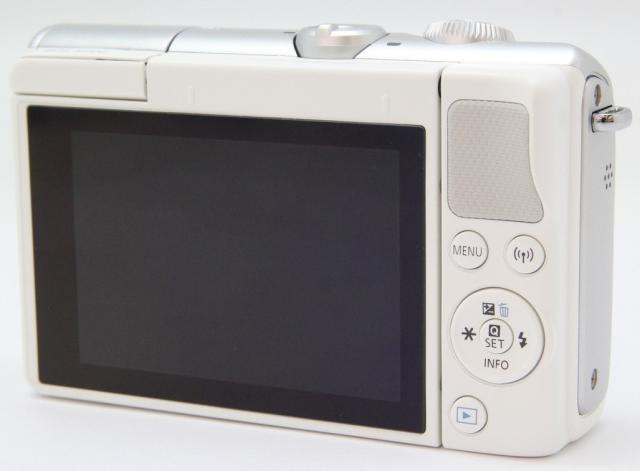 中古】Canon EOS M100 ボディ WH EOS M100 ボディ 中古価格比較