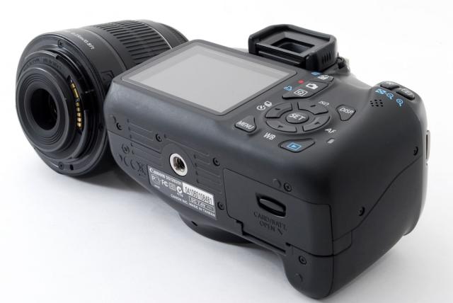 【美品】キャノン Canon EOS Kiss 50 レンズセット　SDカード付 EOS Kiss Canon キヤノン X50 レンズキット 新品SD32GB付き iPhone転送