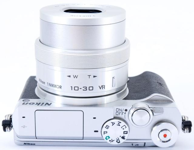 ☆Wi-Fi対応♪ スマホに転送♪☆Nikon ニコン1 J5 レンズキット