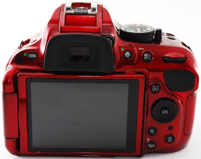 ニコン デジタル一眼 Nikon D5200 レンズキット レッド 中古 新品SD