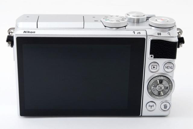 ニコン ミラーレス Nikon 1 J5 ダブルズームレンズキット シルバー