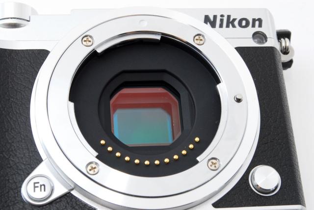 ニコン ミラーレス Nikon 1 J5 ダブルズームレンズキット シルバー