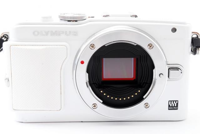 オリンパス ミラーレス一眼 OLYMPUS PEN Lite E-PL6 レンズキット ホワイト 中古 新品SDカード付き 届いてすぐに使える_1