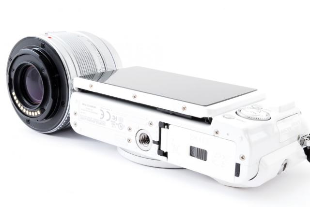 オリンパス ミラーレス一眼 OLYMPUS PEN Lite E-PL6 レンズキット ホワイト 中古 新品SDカード付き 届いてすぐに使える_3