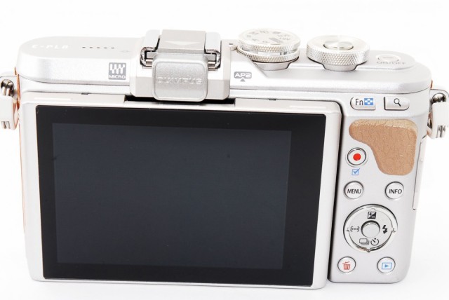 オリンパス ミラーレス OLYMPUS PEN E-PL8 レンズキット ブラウン 中古 Wi-Fi搭載 新品SDカード付き 届いてすぐに使える｜au  PAY マーケット