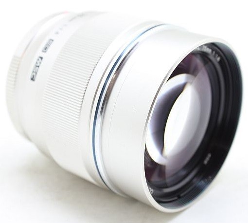 オリンパス OLYMPUS M.ZUIKO DIGITAL ED 75mm F1.8 単焦点レンズ