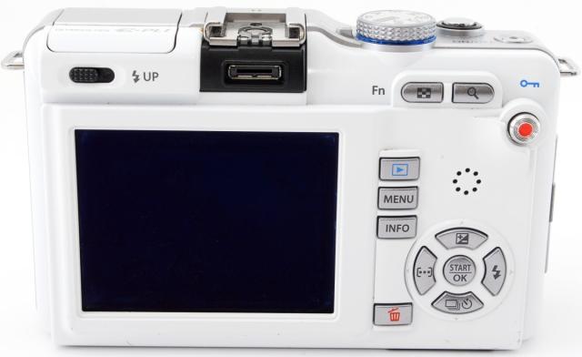 再々値下げ！【美品】OLYMPUS PEN E-PL1+SDカード32GB オリンパス OLYMPUS ミラーレス PEN E-PL1 ボディ ホワイト 中古 新品