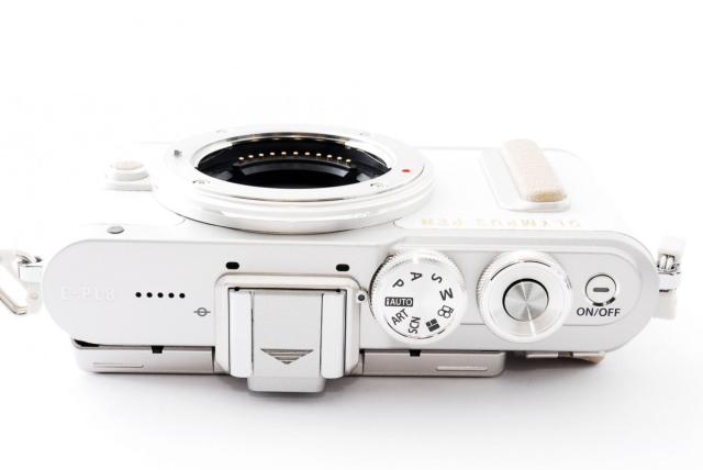 ❤️OLYMPUS PEN E-PL8❤️ダブルズームキット❤️SDカード付❤️