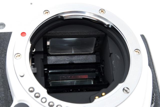 【美品】 ペンタックス　PENTAX K-r レンズキット ホワイト K-r ペンタックス デジタル一眼 PENTAX K-R レンズキット ホワイト