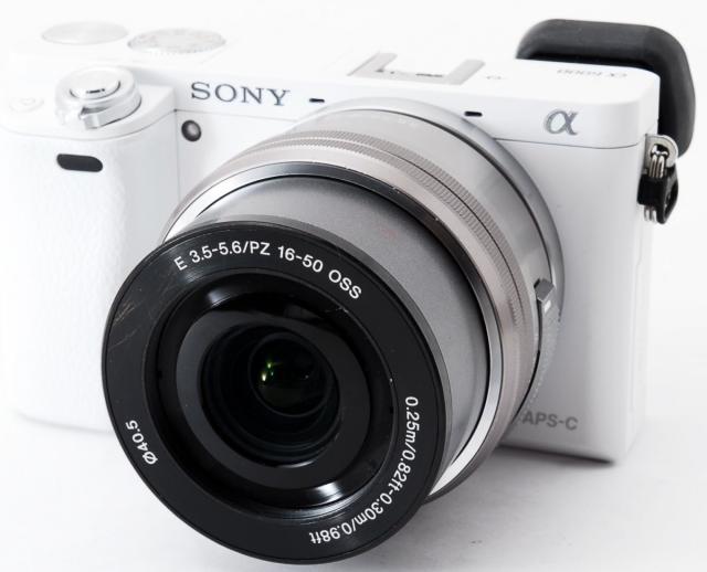 ソニー ミラーレス SONY α6000 レンズキット ホワイト 中古 Wi-Fi搭載 新品SDカード付き 届いてすぐに使える スマホに送れる 動画撮影 長期保証