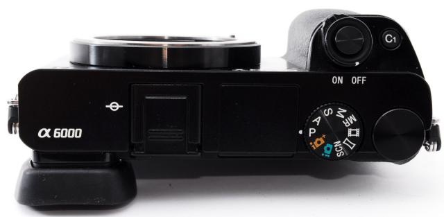 Sony α6000 Wi-Fi内蔵 SONY α6000 ILCE-6000L パワーズームレンズ