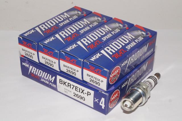 アウディ AUDI RS6アバント GH-4BBCYF 2003.2-2008.6 用  NGK BKR7EIX-P 2690 ★8X-2353 MAXプラグ スパークプラグエンジン周り
