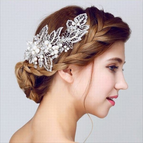 ヘッドドレス 髪飾り ヘアアクセサリー ストーン和装 着物 ウェディング ヘッドアクセサリー振袖 結婚式 フォーマル ブライダル お呼ばれの通販はau Pay マーケット エミル