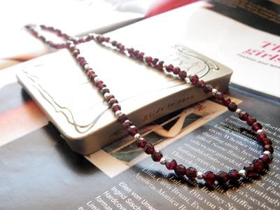 天然石付チェーンカットガーネット&Silver連結チェーン【70cm】ガーネット ネックレス ガーネットネックレス  芸能人御用達・・・　送料無料の通販は 8,030円