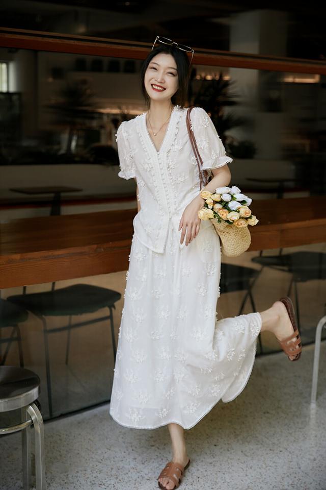 刺繍レースフレアスカート コットン100% 裏地付き ロング丈 ウエストゴム レディース 夏 フェミニン カジュアル ホワイト M/L/XL エレガント 83.5〜86.5cm 着やすいスカート