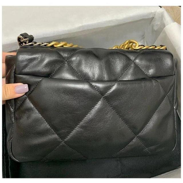 韓国デザイン 本革 レザーキルティングチェーンバッグ BAG 羊皮 韓国デザイン 本革 レザーキルティング巾着 チェーンバッグ BAG
