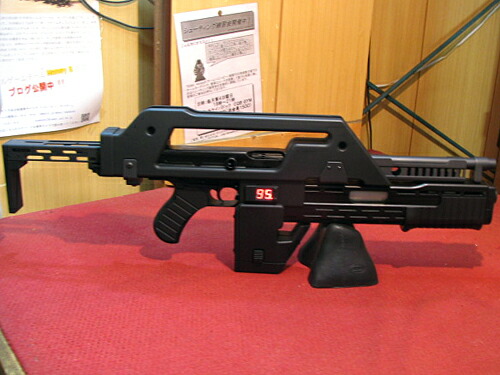 《お買い物ラリー3%OFFクーポン》SNOW WOLF（スノーウルフ）・M41A パルスライフル 電動ガン BK/TAN/OD_1