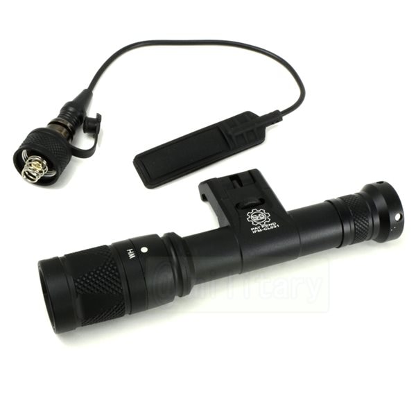 SUERFIRE タイプ M600V スカウトライト プッシュスイッチ付 BK/DE （206)