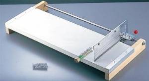 TKG テイケイジイ 遠藤商事 木製 麺切カッター 16型【AMV09】