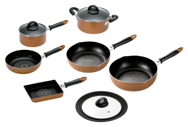 ジール 木製 ワインボトルスタンド 10本 WBH-W02 新品ジール 木製 ワインボトルスタンド 10本 WBH-W02 ジール 木製