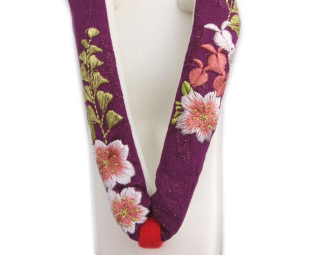 【訳有り 少難あり】 草履 ぞうり 厚底ヒール 白色金台 紫色地金糸入り桜藤刺繍鼻緒 ＬＬ 25ｃｍ 大きいサイズ 振袖 成人式 卒業式 袴 着物 3枚芯