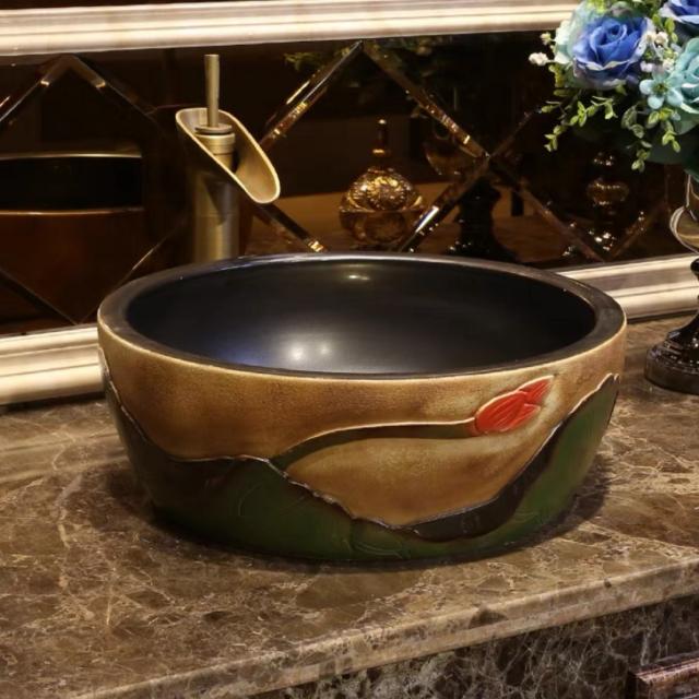 K10789-1 正絹掛軸 若武者 榎本東山 筆 K107891 刀掛 銀座誠友堂謹製