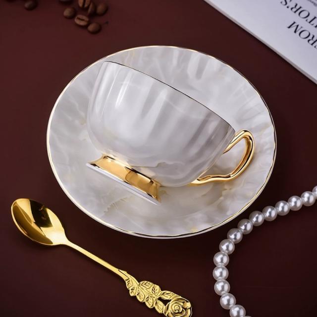 A036847ティー・コーヒーカップセット カップ＆ソーサー4客セット ．陶磁器ティーセット