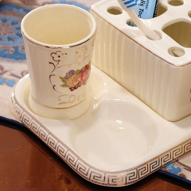 A034082洗面用品 サニタリー6点セットディスペンサー 歯ブラシスタンド 洗面所   花柄_1