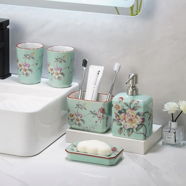 A034173洗面用品 サニタリー5点セットディスペンサー 歯ブラシスタンド 洗面所   花柄