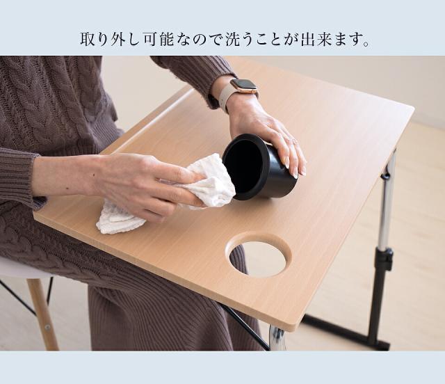 ナイトテーブルにパソコンを置いて寮のテーブルを折り畳むことができます テーブル 折りたたみ ドリンクホルダー付き 角度 高さ調節