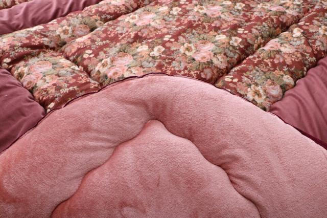 こたつ布団 日本製 正方形 エレガンス柄 省エネ ベージュ 約205×205cm こたつ布団 こたつ用 お洒落 オシャレ 居間 リビング用 あったか 温か 冬 こたつぶとん こたつ布団 ふかふか ふっくら コタツ布団 リビング 暖房器具 エコ 省エネ