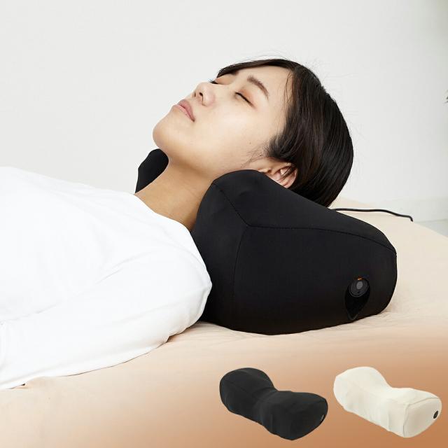 クビカタノービー 首 肩 洗えるカバー オートオフ タイマー エアーストレッチ 電動 伸ばす 柔らかい エアバッグ 選べる3つのモード おまかせモード 首集中モード 肩集中モード オートオフタイマー機能 自動停止 簡単 操作 コンパクト 軽量 クッション ホワイト ブラックの通販は