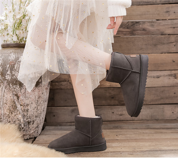 ugg UGG アグ　モコモコブーツ　ボア　ブーツ　CADEN ファーブーツ 人気商品ブーツ レディース ショートブーツ ファー スノー ムートン