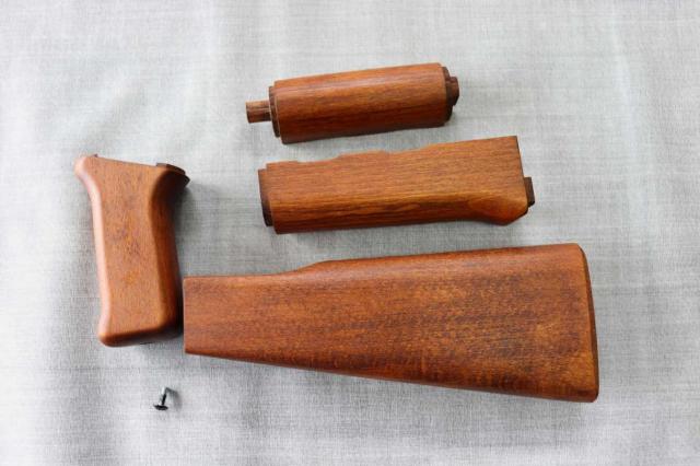 イフプロダクト If-Product  ストック AK47 東京マルイ 次世代電動ガン用 木製ストック 4点セット ブナ材 銃 ライフル エアガン st-47 (4571619461033)の通販は 20,350円