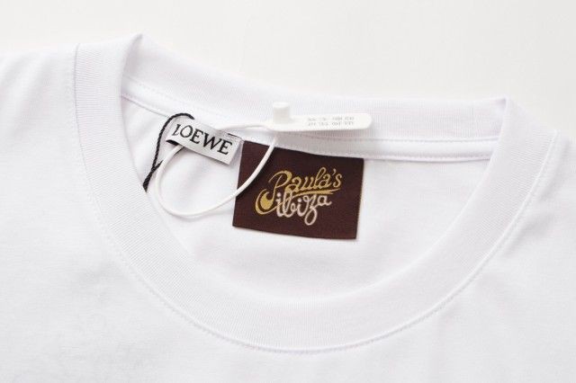 LOEWE ロエベ 限定ユニセックスハートTシャツ ロゴ入り 立体高密度刺繍