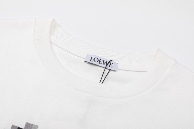 夏新作LOEWE ロエベ 23ss モザイク刺繍Tシャツ 半袖 の通販はau PAY