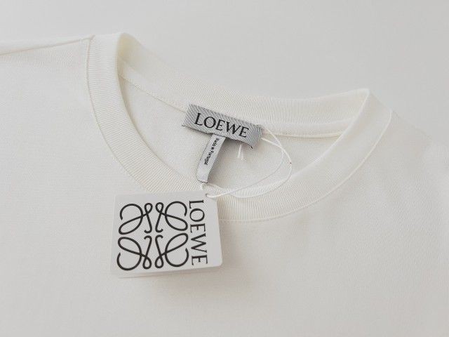 LOEWE ロエベ23S 胸刺繍Tシャツ の通販はau PAY マーケット - 三洋商事